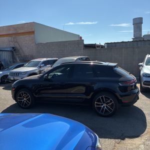 2022 Porsche MACAN BASE — фото 3