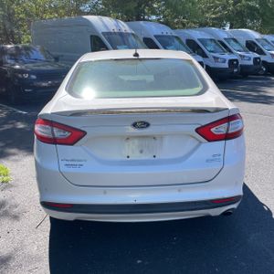 FORD FUSION SE - 7