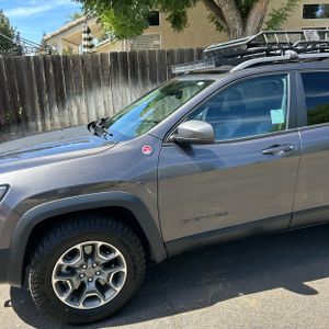 صورة 2 لـ 2021 JEEP CHEROKEE TRAILHAWK