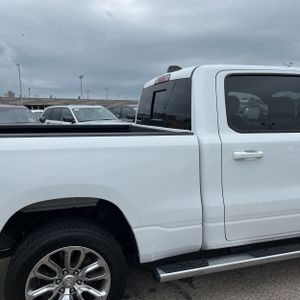 2023 RAM 1500 LARAMIE 照片 9