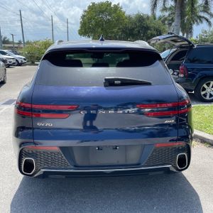 2022 Genesis GV70 2.5T STANDARD — фото 7