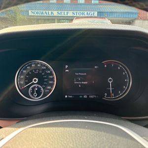 صورة 41 لـ 2022 Genesis G70 2.0T