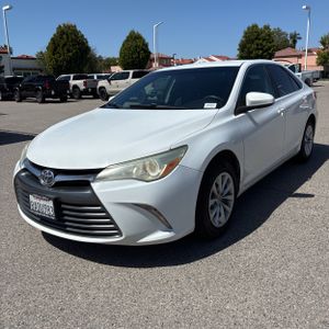 TOYOTA CAMRY - 1