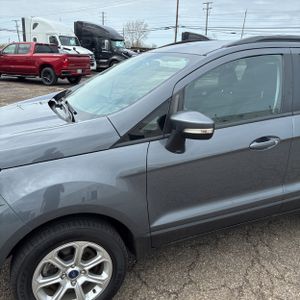 FORD ECOSPORT SE - 2