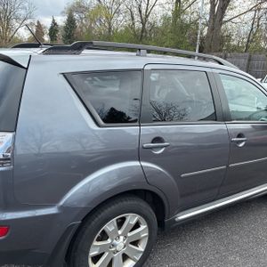 MITSUBISHI OUTLANDER SE - 9