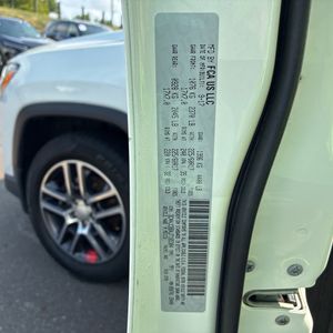 2018 JEEP COMPASS LATITUDE — миниатюра 52