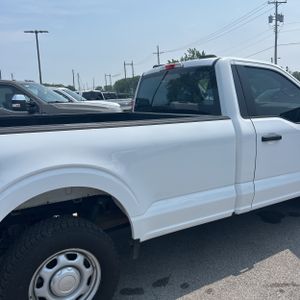 2023 FORD F-150 XL photo 9