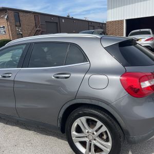 MERCEDES-BENZ GLA - 6