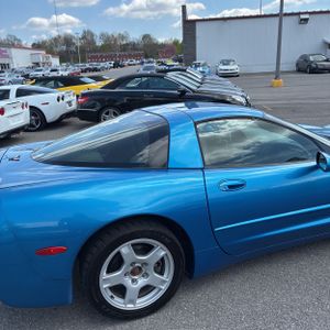 CHEVROLET CORVETTE BASE - 9