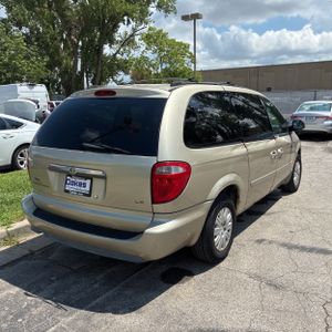 2006 Chrysler TOWN AND COUNTRY LX 照片 7