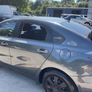 2021 KIA FORTE FE 照片 6