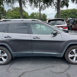 2019 JEEP CHEROKEE LIMITED — миниатюра 11