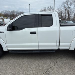 FORD F-150 XLT - 4