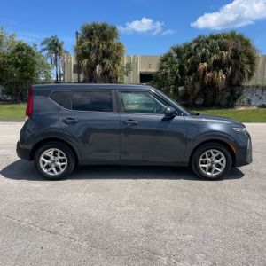 KIA SOUL - 10