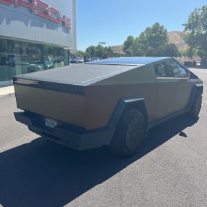 TESLA CYBERTRUCK BASE - 8