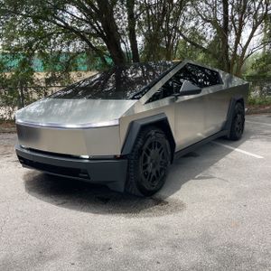 TESLA CYBERTRUCK BASE - 1