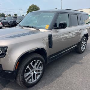 2023 LAND Rover DEFENDER 130 X-DYNAMIC SE — фото 2