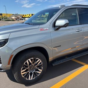 2025 Chevrolet TAHOE Z71 照片 2