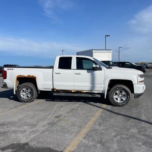 CHEVROLET SILVERADO 1500 - 10