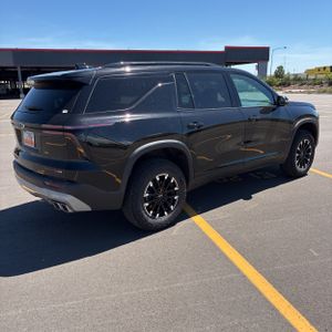 2025 Chevrolet TRAVERSE Z71 照片 8