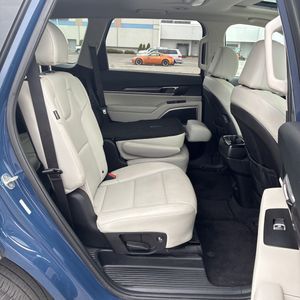 صورة 34 لـ 2024 KIA TELLURIDE S