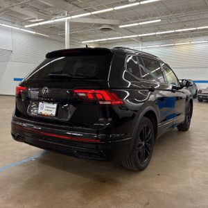 VOLKSWAGEN TIGUAN SE R-LINE BLACK - 8