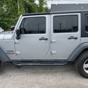 صورة 4 لـ 2016 JEEP WRANGLER UNLIMITED SPORT