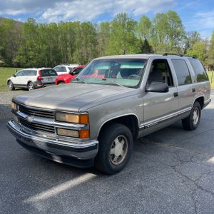 CHEVROLET TAHOE LS - 1