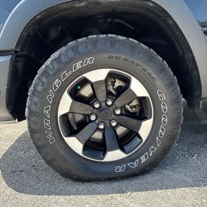 2023 RAM 1500 REBEL — миниатюра 16