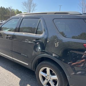 FORD EXPLORER XLT - 6