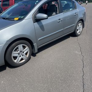 NISSAN SENTRA 2.0 S - 2