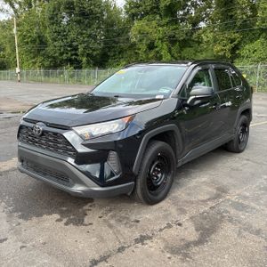 صورة 1 لـ 2021 Toyota RAV4 LE