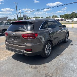 KIA SORENTO EX V6 - 8