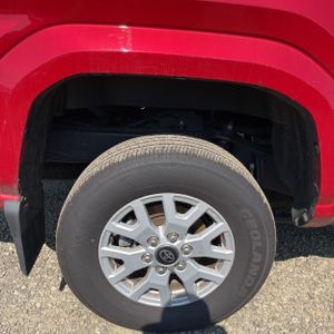 صورة مصغرة 19 لـ 2025 Toyota TACOMA SR5