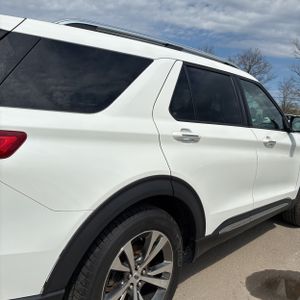 FORD EXPLORER PLATINUM - 9