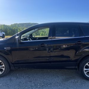 FORD ESCAPE SE - 4