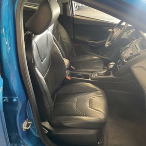 صورة مصغرة 32 لـ 2015 FORD FOCUS SE
