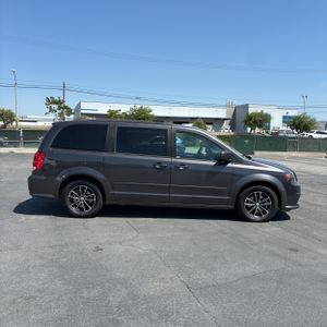 DODGE GRAND CARAVAN GT - 10