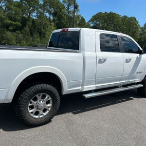 2022 RAM 3500 LARAMIE 照片 9