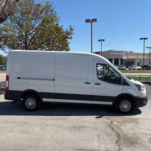 FORD TRANSIT 150 - 10