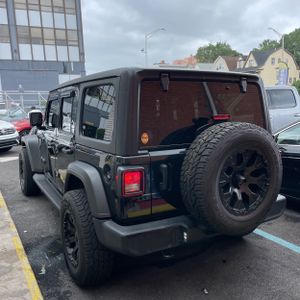 صورة 5 لـ 2021 JEEP WRANGLER UNLIMITED SPORT S