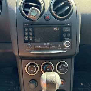 2011 Nissan ROGUE SV photo 37