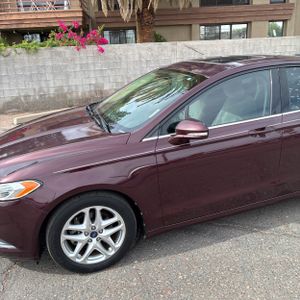 FORD FUSION SE - 2