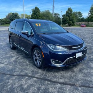 2017 Chrysler PACIFICA LIMITED — фото 12