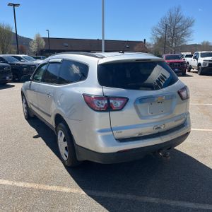 CHEVROLET TRAVERSE LS - 5