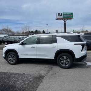 CHEVROLET TRAVERSE LT - 3