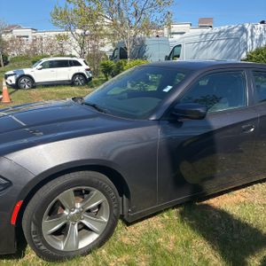 DODGE CHARGER SE - 2