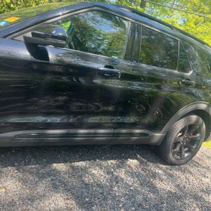 FORD EXPLORER ST - 4