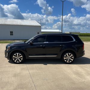 صورة 3 لـ 2021 KIA TELLURIDE S