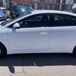 2020 Hyundai ELANTRA SE — фото 4
